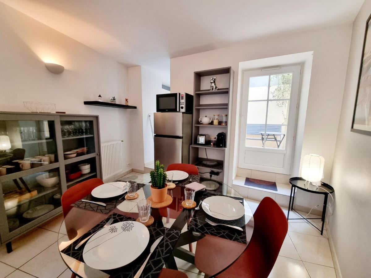Coquette Maison De Ville Calme Avec Patio 昂古莱姆 外观 照片